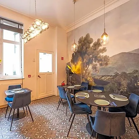 Bed & Breakfast Achilles 4*